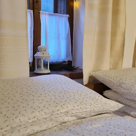 Nyaraló Hutai Meseház Háromhuta