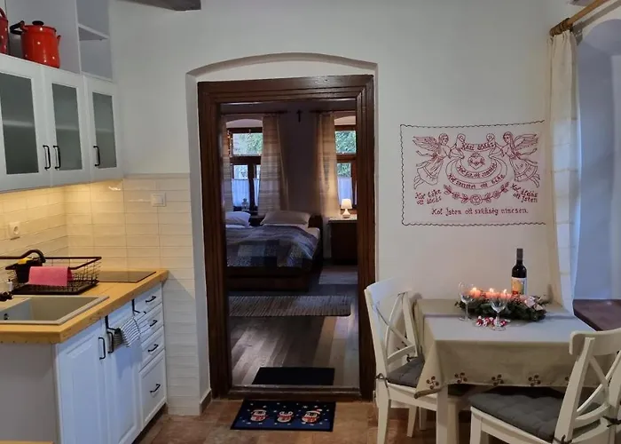 Casa de Férias Hutai Meseház *