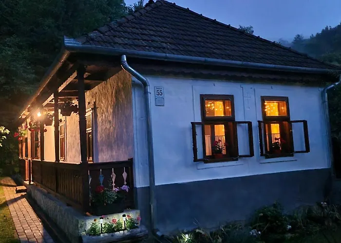 Casa de Férias Hutai Meseház *