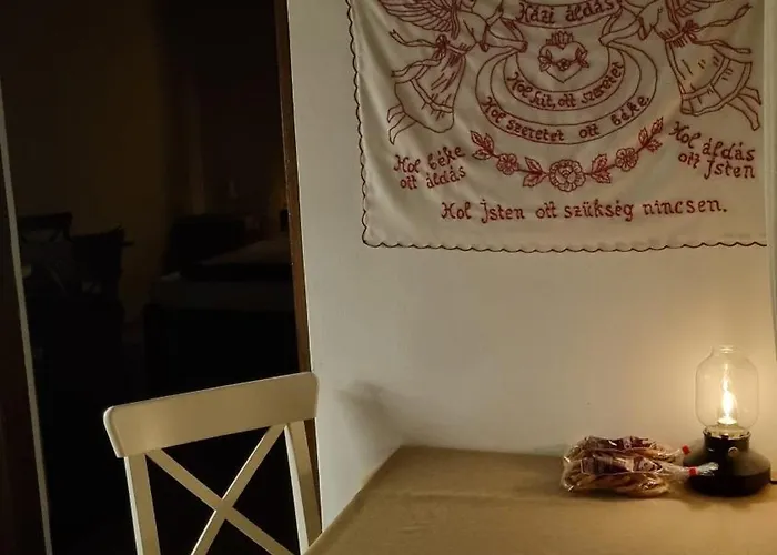 Hutai Meseház * Haromhuta
